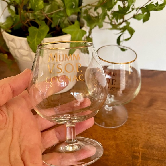MUMM VSOP Cognac Brandy Snifter Glasses with Gold Rim 4-3/8" tall - Picture 2 of 7